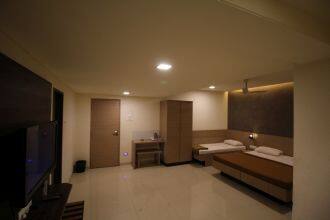 Hotel Sharada International, Thane 4